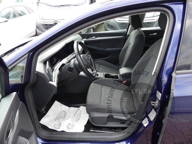 5 - Volkswagen Golf VIII 2.0 TDI Life 2023r. PY29163 AUTO MOTO CENTRUM Sp. z o.o. Poznań 61-312, ul. Ostrowska  328