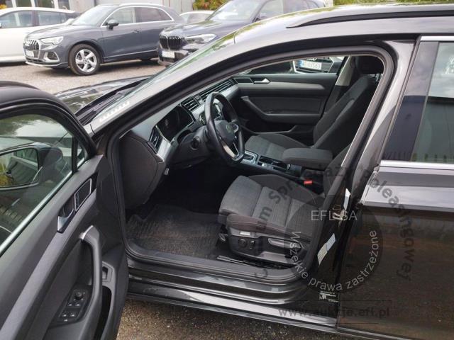 6 - Volkswagen Passat 2.0 TDI EVO Business DSG 2021r. WND5470A UWAGA!! Pojazd znajduje się w lokalizacji: Warszawa, Al. Krakowska 7, 02-183 Warszawa