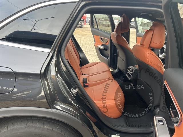 9 - MERCEDES - BENZ GLC 300 de 4-Matic Avantgarde 2024r. DX25578 Magnice