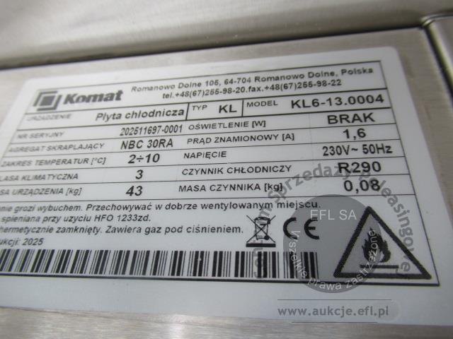 9 - Płyta chłodnicza KOMAT model KL6-13.0004 + Nadstawka z szybą giętą KOMAT KNP-03