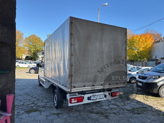 5 - Volkswagen Crafter 35 BiTDI 2021r. SK054UX Magnice