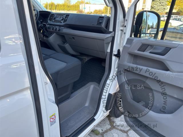 10 - Volkswagen Crafter 35 BiTDI 2021r. SK054UX Magnice