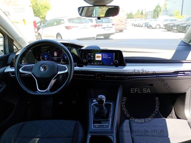 11 - Volkswagen Golf VIII 2.0 TDI Life Hatchback 2022r. WND9129A Pojazd znajduje się w firmie ARCTOS GROUP sp. z o.o. Al. Krakowska 7, 02-183 Warszawa