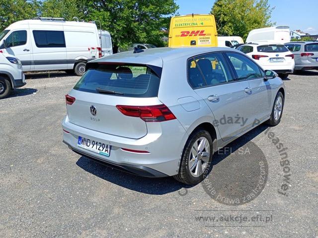 3 - Volkswagen Golf VIII 2.0 TDI Life Hatchback 2022r. WND9129A Pojazd znajduje się w firmie ARCTOS GROUP sp. z o.o. Al. Krakowska 7, 02-183 Warszawa