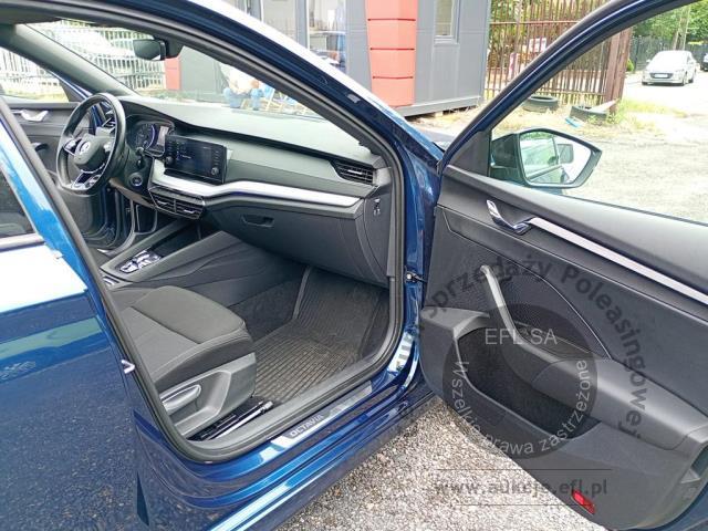 10 - SKODA OCTAVIA 2023r. WZ551GK Pojazd znajduje się w firmie ARCTOS GROUP sp. z o.o. Al. Krakowska 7, 02-183 Warszawa