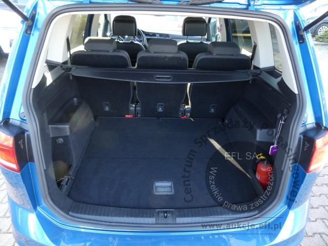 7 - Volkswagen Touran 2.0 TDI Comfortline DSG 2022r. PY15902 UWAGA!! Pojazd znajduje się w firmie AUTO MOTO CENTRUM sp. z o.o. ul. Ostrowska 328 (przy Trasie Katowickiej) 61-312 Poznań