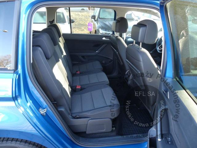 8 - Volkswagen Touran 2.0 TDI Comfortline DSG 2022r. PY15902 UWAGA!! Pojazd znajduje się w firmie AUTO MOTO CENTRUM sp. z o.o. ul. Ostrowska 328 (przy Trasie Katowickiej) 61-312 Poznań