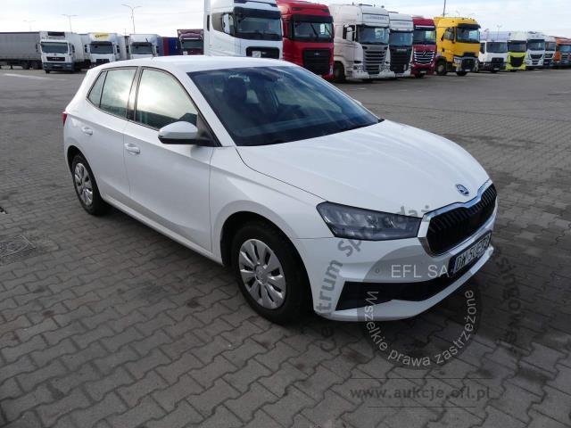 4 - Skoda Fabia 1.0 Ambition Hatchback  2023r. DW5UE72 Magnice