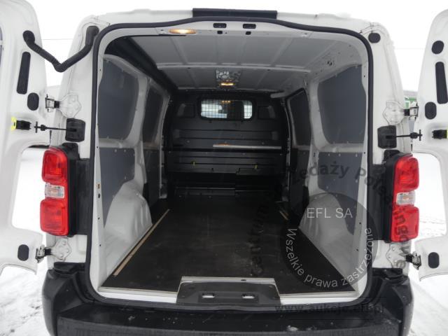 12 - Toyota ProAce Proace 2.0 D-4D Long 3,1t 2022r. DW1TM20 Magnice