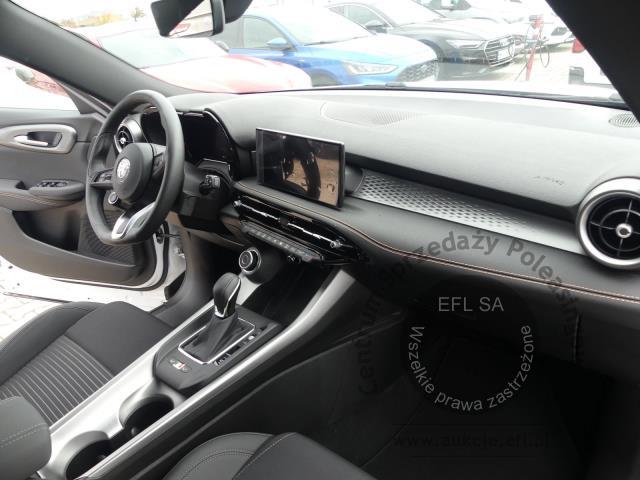 9 - Alfa Romeo TONALE SPRINT 1.5 T4 DCT7 2024r. DX35707 Magnice