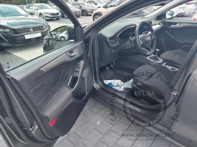 5 - FORD Focus 1.0 EcoBoost mHEV Titani 2022r. SK953WR Uwaga! Pojazd znajduje się w firmie AACAR sp. z o.o. Jawornik 90, 32-400 Myślenice