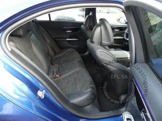 11 - MERCEDES - BENZ C 180 1.5 170KM MHEV SEDAN 2024r.