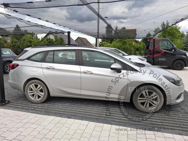 4 - Opel Astra  2020r. DW5LR18 Pojazd znajduje się w firmie AACAR sp. z o.o. Kasztanowa 5, 32-400 Jawornik