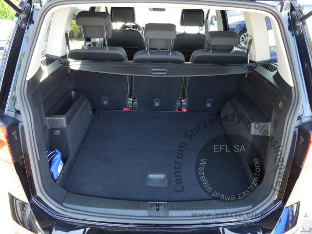 8 - Volkswagen Touran 2.0 TDI BMT Comfortline 2022r. PY03490 UWAGA!! Pojazd znajduje się w firmie AUTO MOTO CENTRUM sp. z o.o. ul. Ostrowska 328 (przy Trasie Katowickiej) 61-312 Poznań