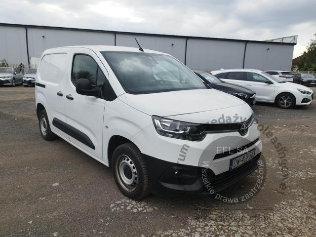 3 - Toyota Proace City 1.5 D-4D Standard  2022r. DW4UR56 Pojazd znajduje się w firmie ARCTOS GROUP sp. z o.o. Al. Krakowska 7, 02-183 Warszawa