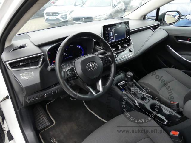 5 - TOYOTA COROLLA 1.8 HYBRID LPG SEDAN 2021r.