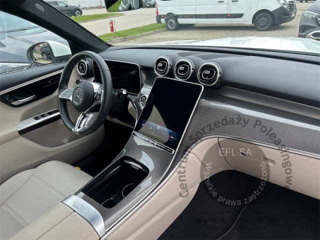 9 - MERCEDES BENZ GLC 300 DE 4-MATIC AVANTGARDE 2024r. DX25921 Pojazd znajduje się w firmie MDM AUTO sp. z o.o. ul. Zawodników 1, 80-729 Gdańsk