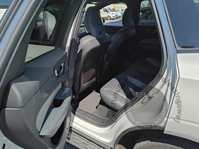 8 - Volvo XC60 B5 D AWD R-Design aut 2022r. WND9150A UWAGA!! Pojazd znajduje się w lokalizacji: Warszawa, Al. Krakowska 7, 02-183 Warszawa