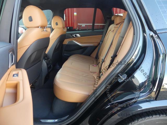 8 - BMW X5 xDrive25d sport-aut 2022r. SK497WM Magnice