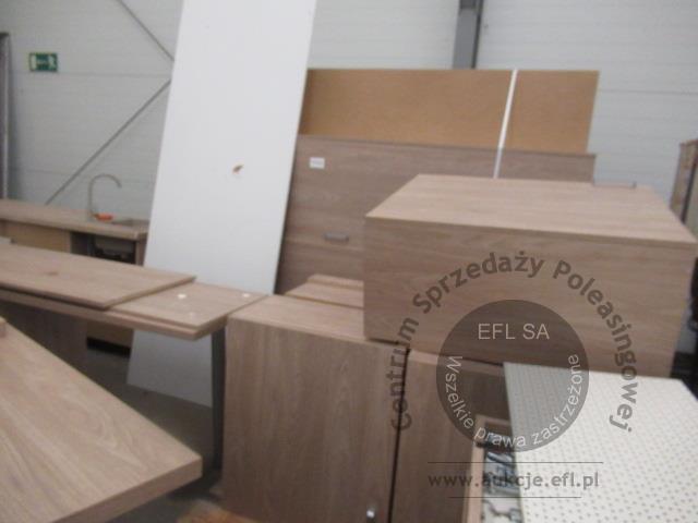 16 - Regały i meble sklepowe wg specyfikacji