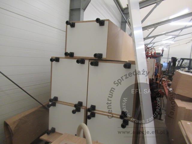 27 - Regały i meble sklepowe wg specyfikacji