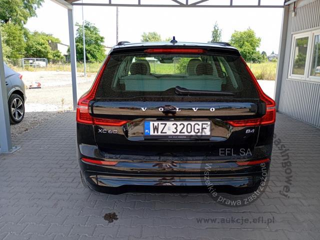 5 - Volvo XC60 B4 B Core aut 2023r. WZ320GF Pojazd znajduje się w firmie ARCTOS GROUP sp. z o.o. Al. Krakowska 7, 02-183 Warszawa
