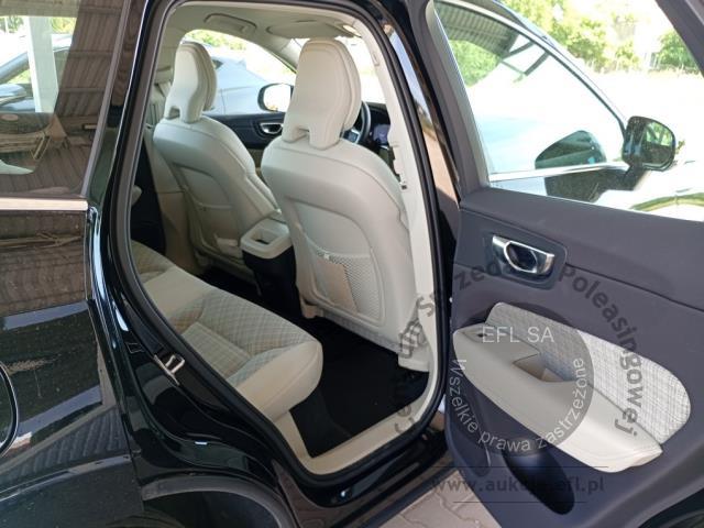 9 - Volvo XC60 B4 B Core aut 2023r. WZ320GF Pojazd znajduje się w firmie ARCTOS GROUP sp. z o.o. Al. Krakowska 7, 02-183 Warszawa