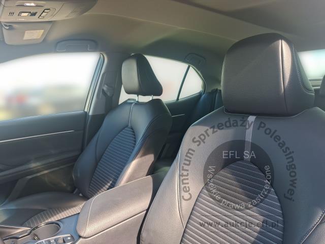 4 - TOYOTA CAMRY 2.5 HYBRID CVT PRESTIGE 2021r.
