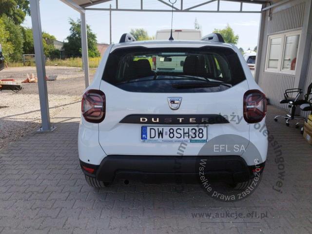 5 - Dacia  Duster  2022r. DW8SH38 Pojazd znajduje się w firmie ARCTOS GROUP sp. z o.o. Al. Krakowska 7, 02-183 Warszawa