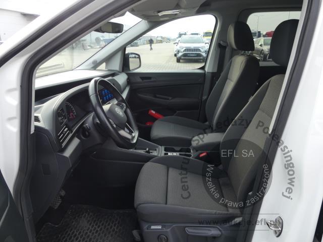 6 - Volkswagen Caddy 1.5 TSI DSG Kombi 2022r. DW8UN75 UWAGA!! Pojazd znajduje się w lokalizacji: Jawornik 90, Myślenice 32-400