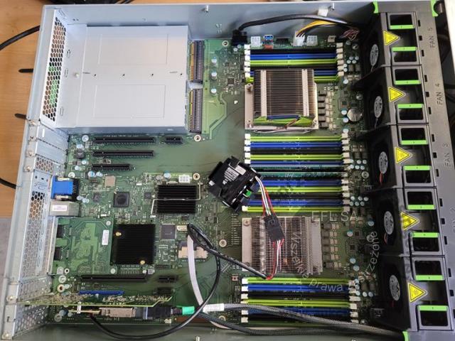 2 - Serwer Fujitsu D30