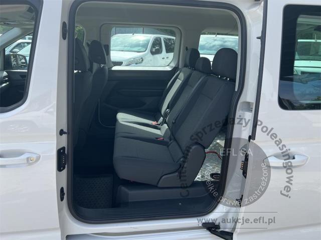 8 - Volkswagen Caddy osobowy Caddy Maxi 2.0 2021r. SK445UJ UWAGA!! Pojazd znajduje się w lokalizacji: Katowice 40-689, Małachowskiego 16