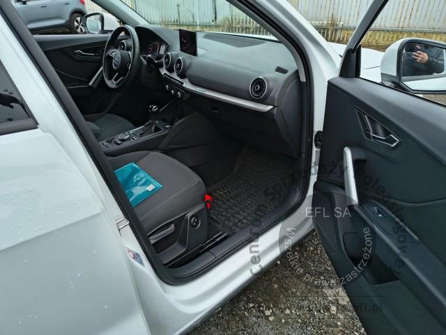 8 - Audi  Q2 35 TFSI S tronic 2023r. WZ328GX Pojazd znajduje się w firmie ARCTOS GROUP sp. z o.o. Al. Krakowska 7, 02-183 Warszawa