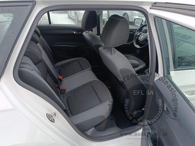 9 - Skoda Fabia 1.0 TSI Classic Ambition 2021r. DW2RE44 Magnice