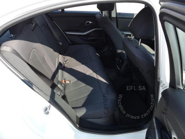 11 - BMW 318I 2.0 156KM AUTOMAT SEDAN 2020r.