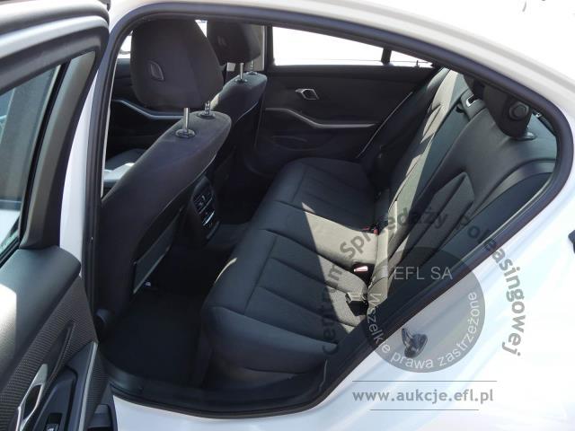 9 - BMW 318I 2.0 156KM AUTOMAT SEDAN 2020r.