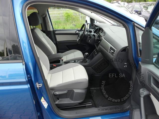 9 - Volkswagen Touran 2.0 TDI Comfortline DSG 2022r. PO5WW18 UWAGA!! Pojazd znajduje się w firmie AUTO MOTO CENTRUM sp. z o.o. ul. Ostrowska 328 (przy Trasie Katowickiej) 61-312 Poznań