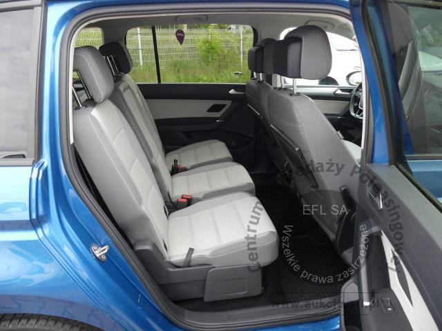 10 - Volkswagen Touran 2.0 TDI Comfortline DSG 2022r. PO5WW18 UWAGA!! Pojazd znajduje się w firmie AUTO MOTO CENTRUM sp. z o.o. ul. Ostrowska 328 (przy Trasie Katowickiej) 61-312 Poznań