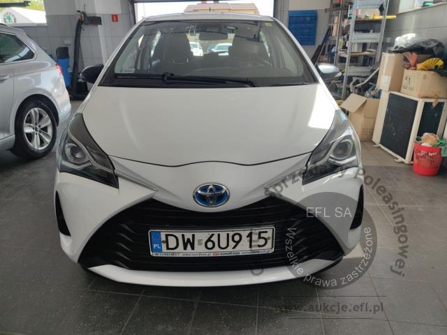 3 - Toyota Yaris Hybrid 100 Active 2018r. DW6U915 UWAGA!! Pojazd znajduje się w lokalizacji: Janki, Al. Krakowska 52, 05-090 Janki