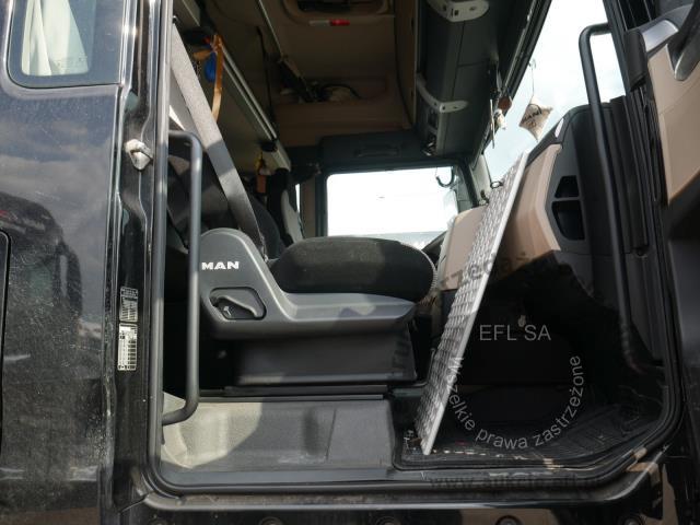 9 - MAN TGX 18.460 4X2 BLS AUTOMAT XLX 2017r.