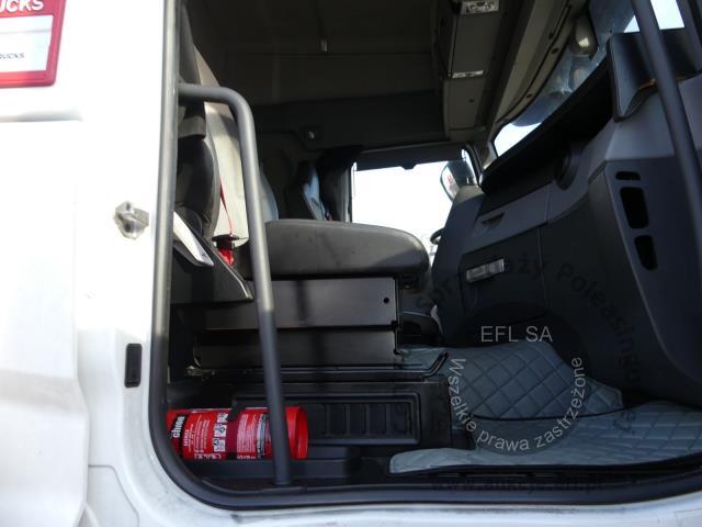 8 - RENAULT T 480 COMFORT 4X2 AUTOMAT 2017r.