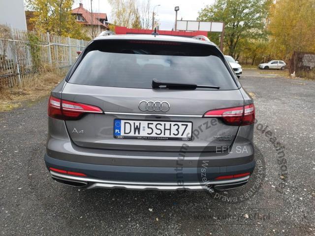 4 - Audi  A4 Allroad  2022r. DW5SH37 Pojazd znajduje się w firmie ARCTOS GROUP sp. z o.o. Al. Krakowska 7, 02-183 Warszawa
