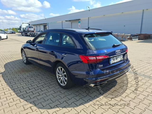 2 - Audi A4 35 TDI mHEV S tronic Kombi 2023r. DW9UT81 Pojazd znajduje się w firmie ARCTOS GROUP sp. z o.o. Al. Krakowska 7, 02-183 Warszawa