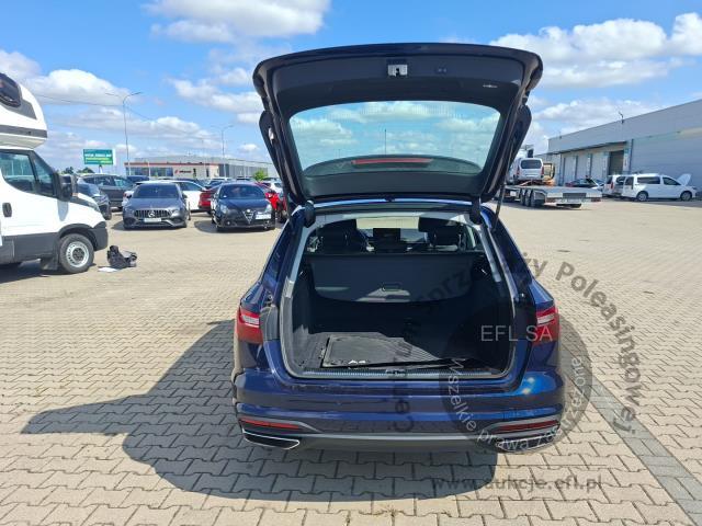 7 - Audi A4 35 TDI mHEV S tronic Kombi 2023r. DW9UT81 Pojazd znajduje się w firmie ARCTOS GROUP sp. z o.o. Al. Krakowska 7, 02-183 Warszawa