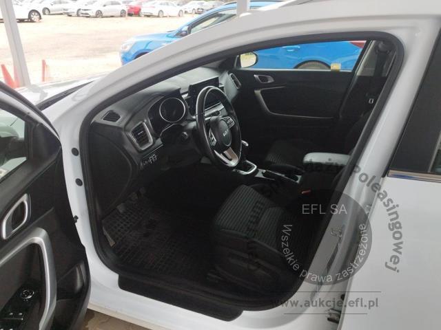 7 - Kia  Cee'd 2023r. WZ621GS Pojazd znajduje się w firmie ARCTOS GROUP sp. z o.o. Al. Krakowska 7, 02-183 Warszawa