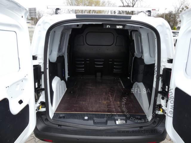 6 - Ford Transit Courier 1.5 TDCi Trend 2024r. PY84874 Pojazd znajduje się w firmie AUTO MOTO CENTRUM sp. z o.o. ul. Ostrowska 328 (przy Trasie Katowickiej) 61-312 Poznań