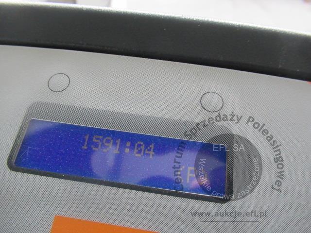 8 - Zmywarka do posadzek TASKI Swingo 4000