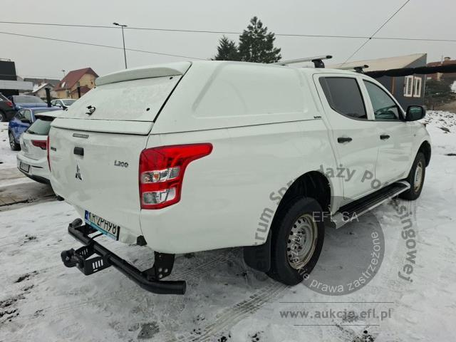 3 - Mitsubishi L 200 L200 2.4 d DC Invite 2019r. KR2PH98 Pojazd znajduje się w firmie AACAR sp. z o.o. Kasztanowa 5, 32-400 Jawornik