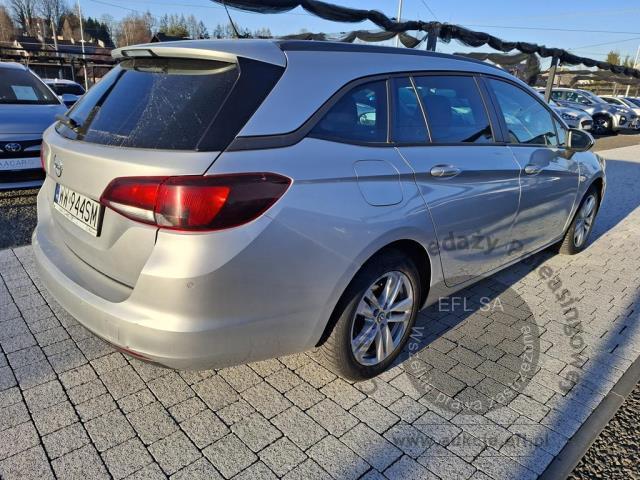 4 - OPEL  ASTRA  2021r. WW944SM Pojazd znajduje się w firmie AACAR sp. z o.o. Kasztanowa 5, 32-400 Jawornik