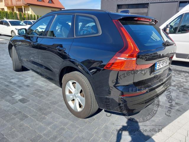 4 - Volvo XC 60 B4 D Essential aut Komb 2022r. SK495WR Uwaga! Pojazd znajduje się w firmie AACAR sp. z o.o. Jawornik 90, 32-400 Myślenice
